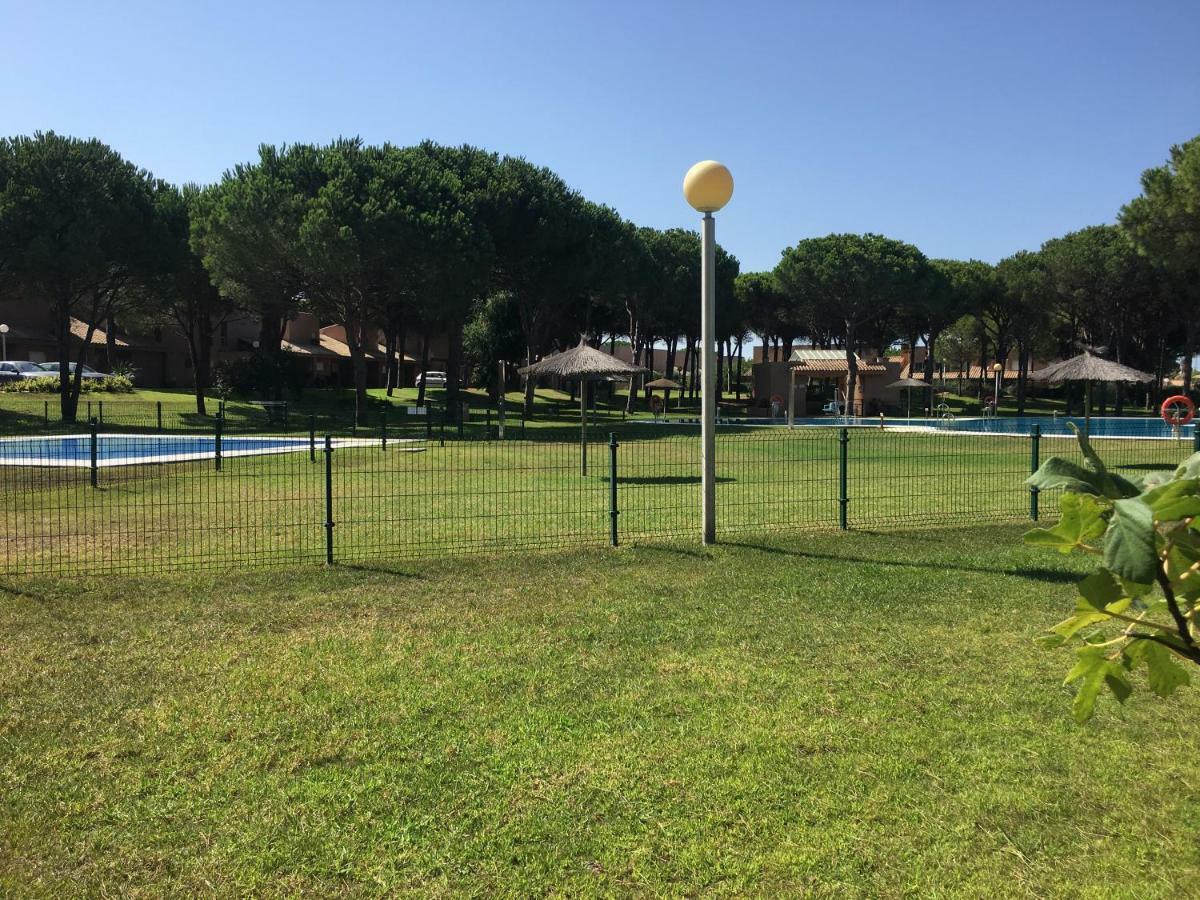 הוילה צ'יקלנה דה לה פרונטרה Novo Sancti Petri - Adosado Residencial El Trebol - Chiclana מראה חיצוני תמונה