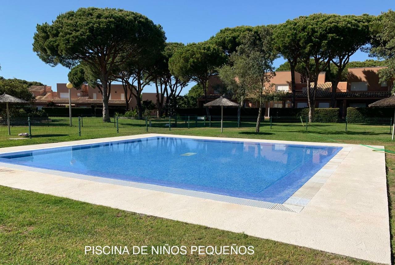 הוילה צ'יקלנה דה לה פרונטרה Novo Sancti Petri - Adosado Residencial El Trebol - Chiclana מראה חיצוני תמונה