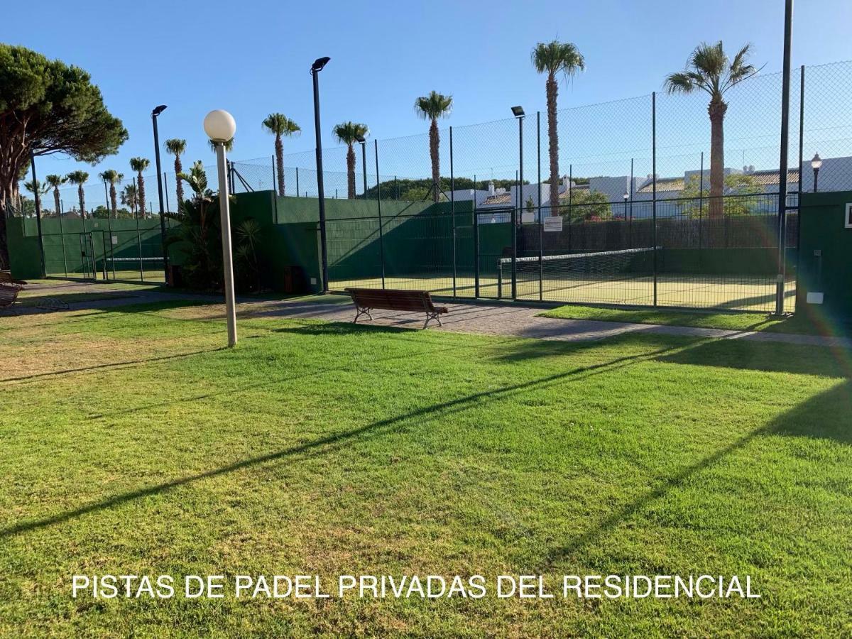 הוילה צ'יקלנה דה לה פרונטרה Novo Sancti Petri - Adosado Residencial El Trebol - Chiclana מראה חיצוני תמונה